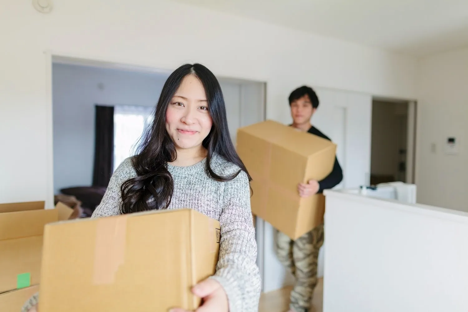 冷蔵庫の裏に潜むカビの危険⚠️見えない水受け皿が原因！？家庭でできる予防と見逃しがちなリスク対策ガイド