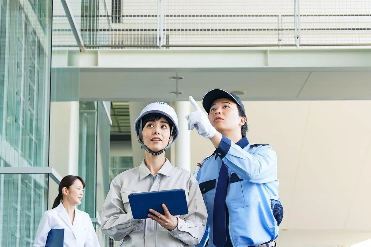 【最新版】施設のカビトラブル急増の理由とは？現代建築と気候変動が招く5つの原因と対策ガイド