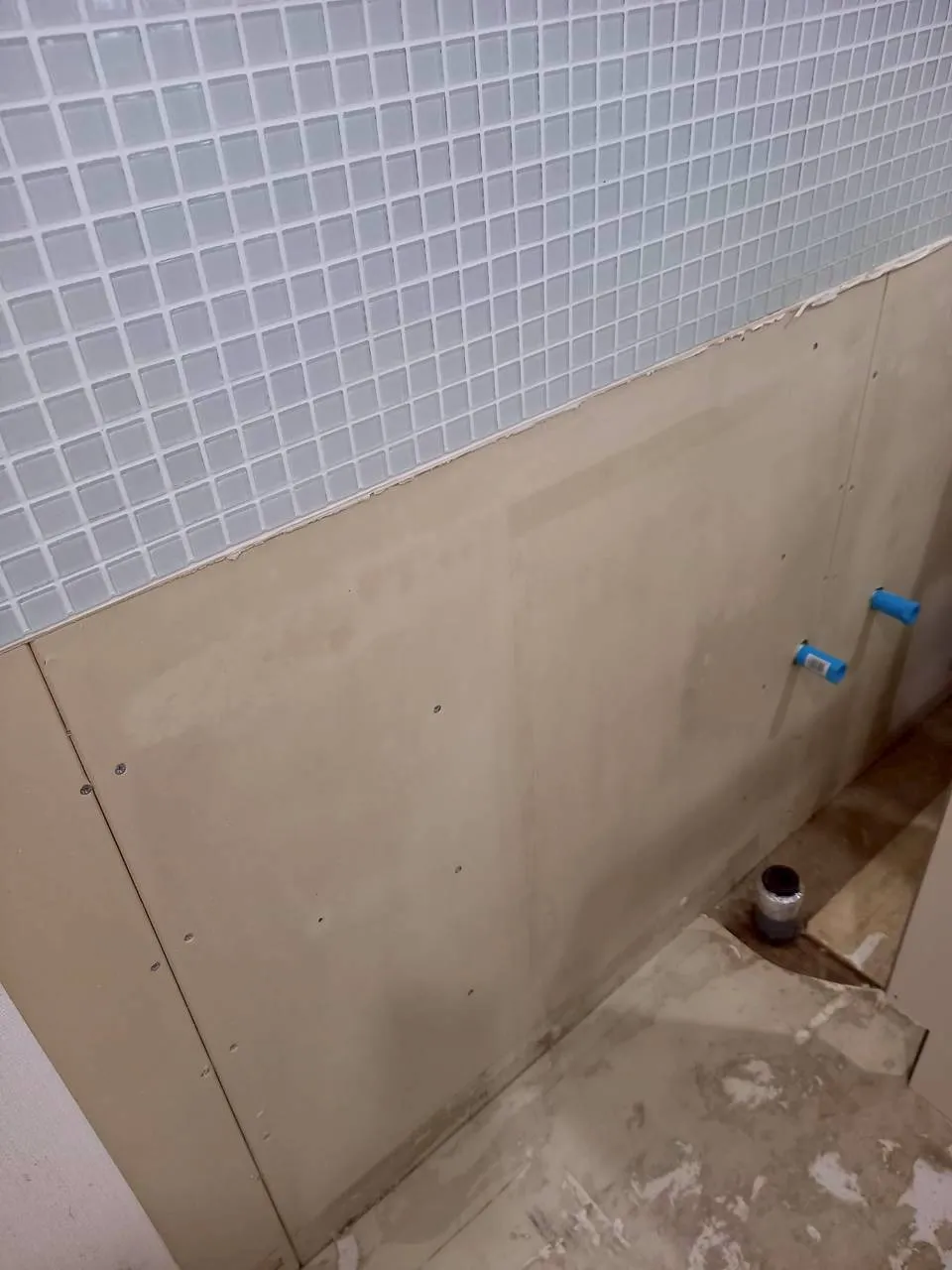 R8.6.24｜仙台市 戸建て住宅 キッチン裏壁内除カビ施工